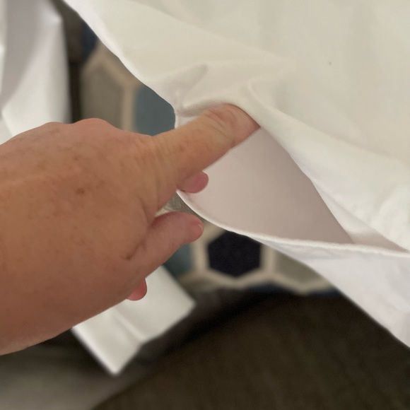 Sanibel Scrubs lab coat. Size Medium - Picture 5 of 5